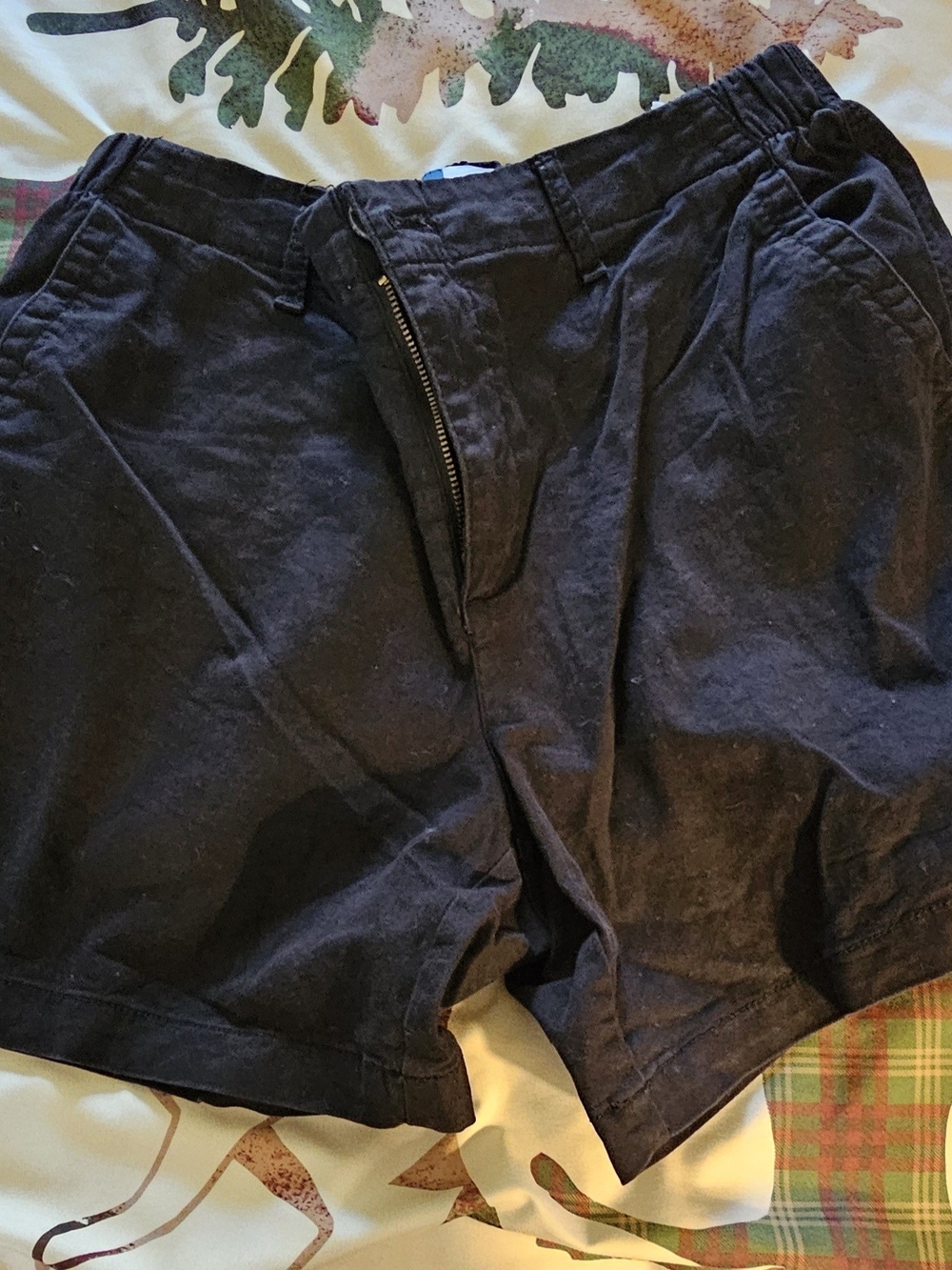 Old Navy Black Flat-Front Men’s Shorts